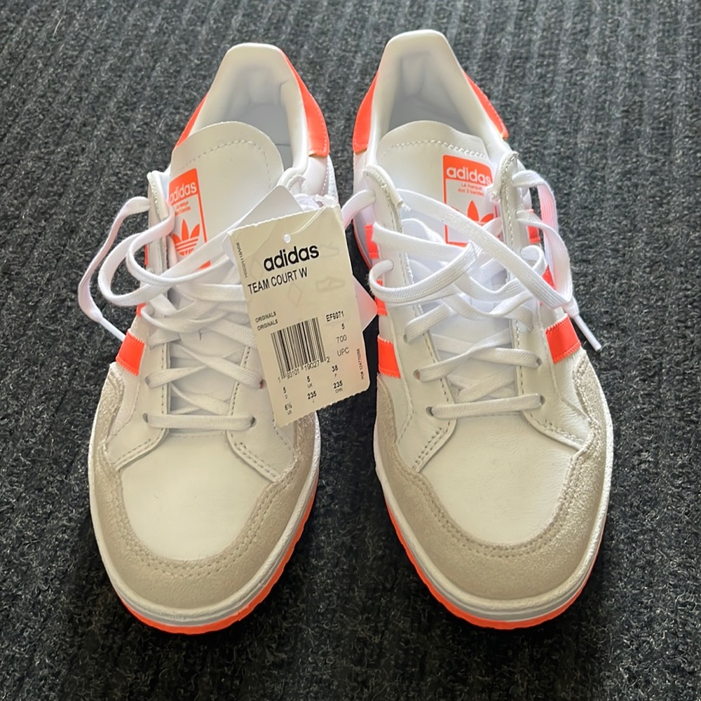 Brand New Adidas Team Court
